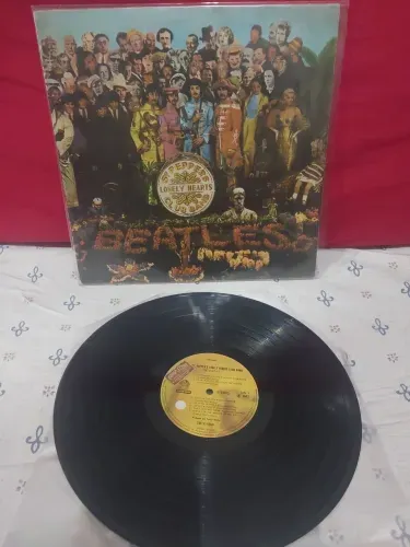 Lp The Beatles: Sgt Pepper's Lonely Hearts Club Band. (Usado)