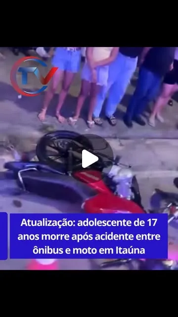 Adolescente morre em colisão entre ônibus e motocicleta
