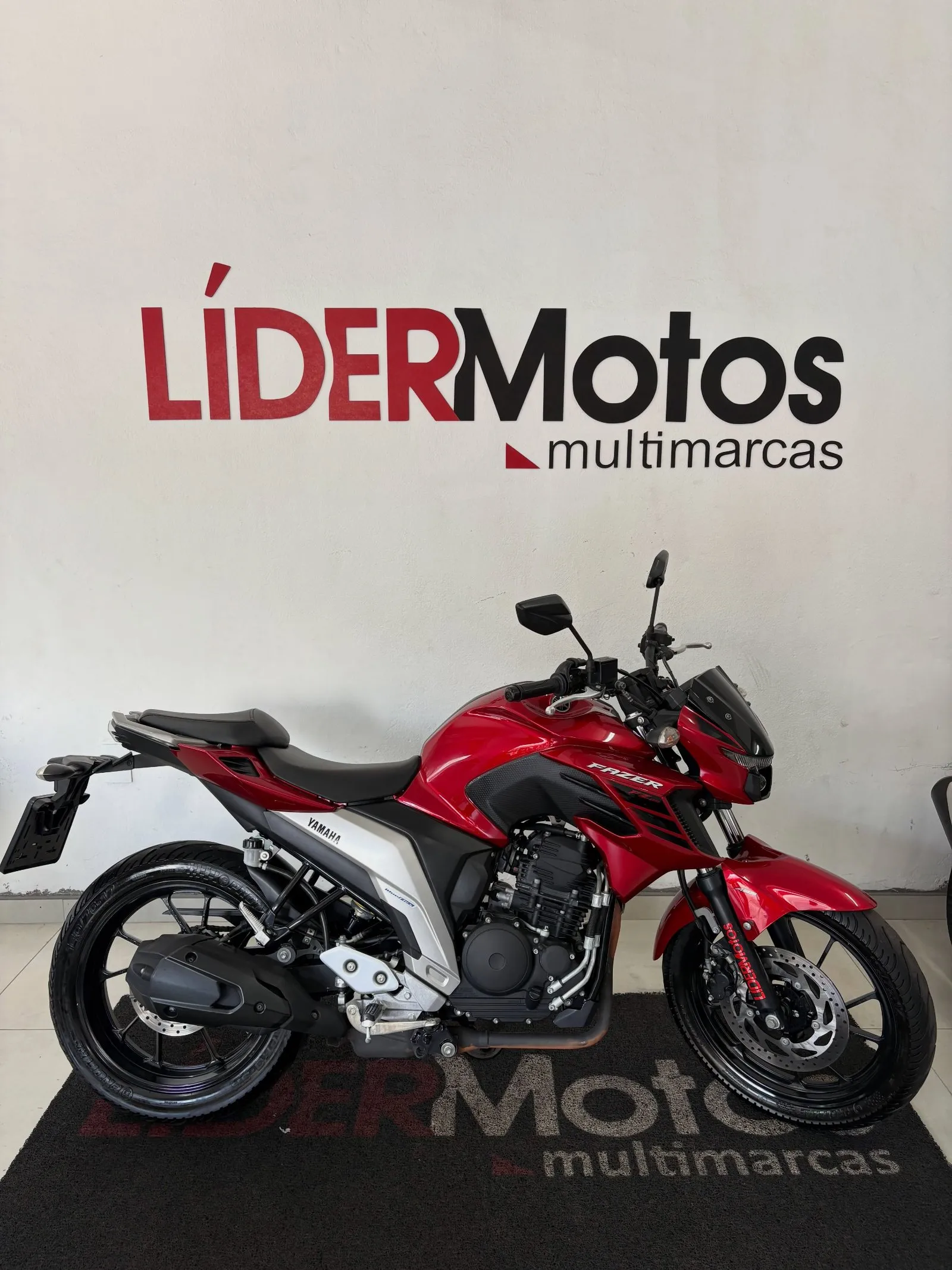 Yamaha FZ 25 2022 — 30 mil km, segundo dono