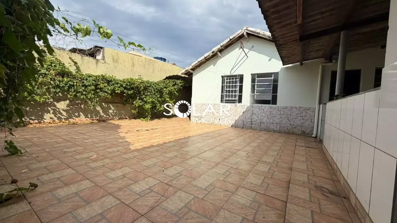 Casa para locação! 3 quartos com quintal na Cidade Nova
