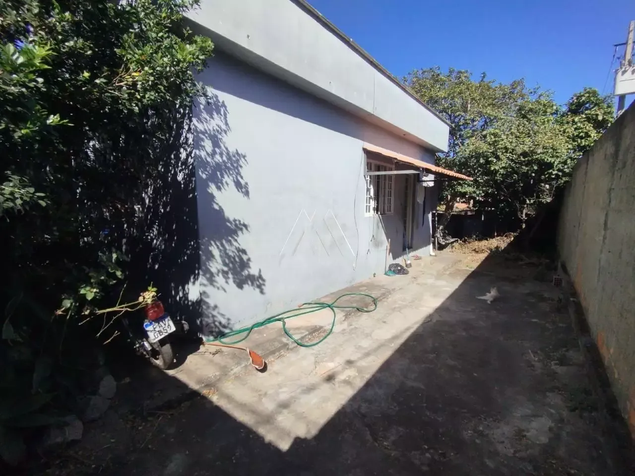 Casa à venda no Santa Mônica — 2 quartos, 240 m²