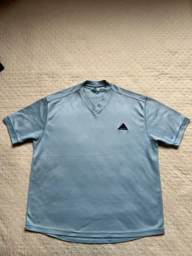 Camiseta Adidas Adventure Climate original