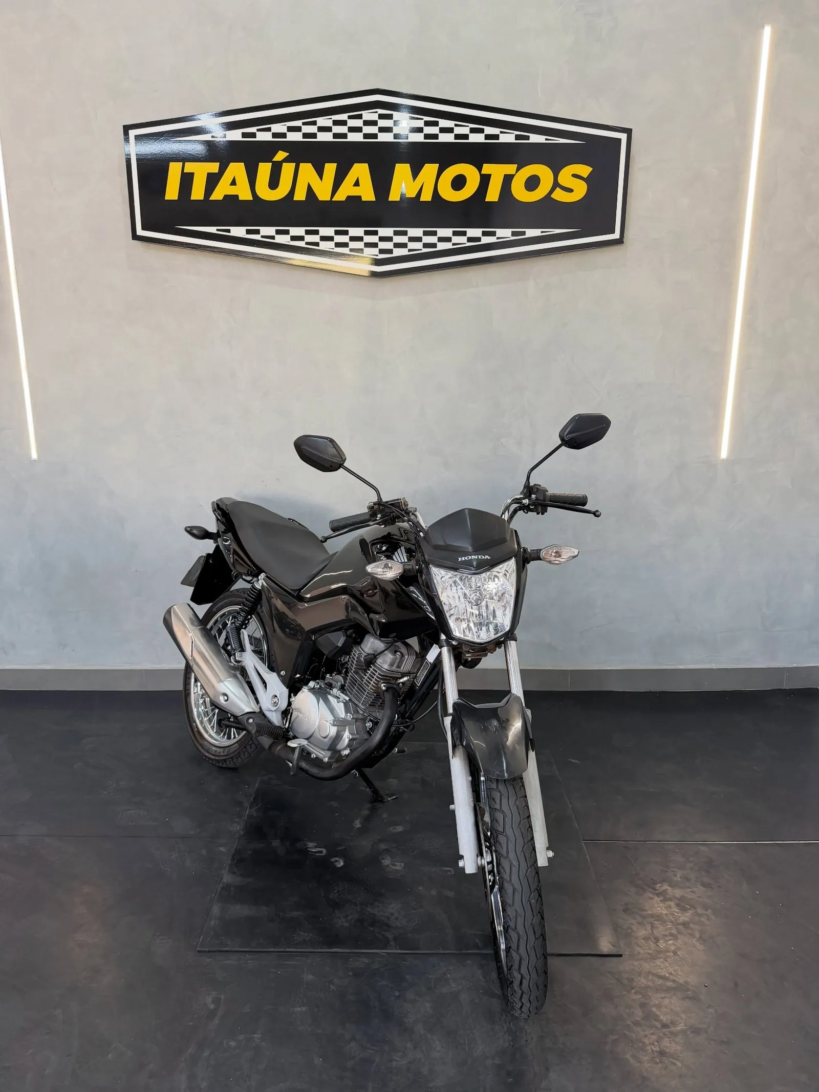 Honda Fan 150 2015 — 48 mil km, IPVA pago