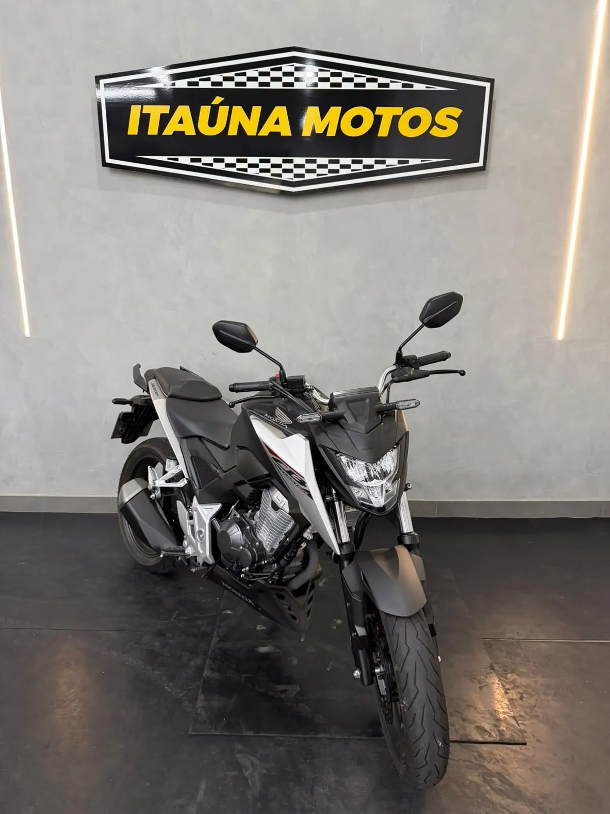 Honda CB Twister 300 2026 — 3.000 km