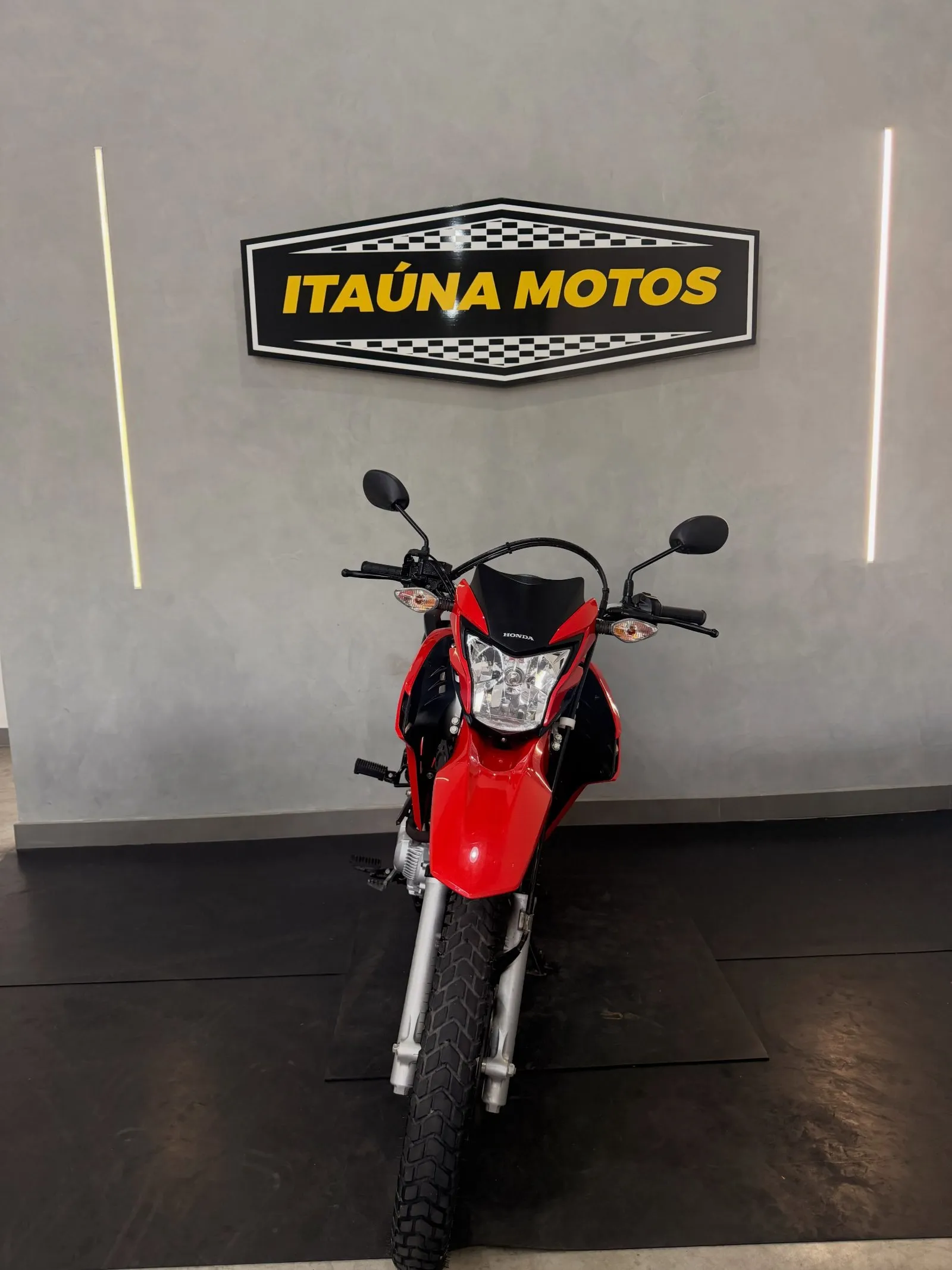 Honda Bros 160 2023 — 12.700 km, estado de 0 km