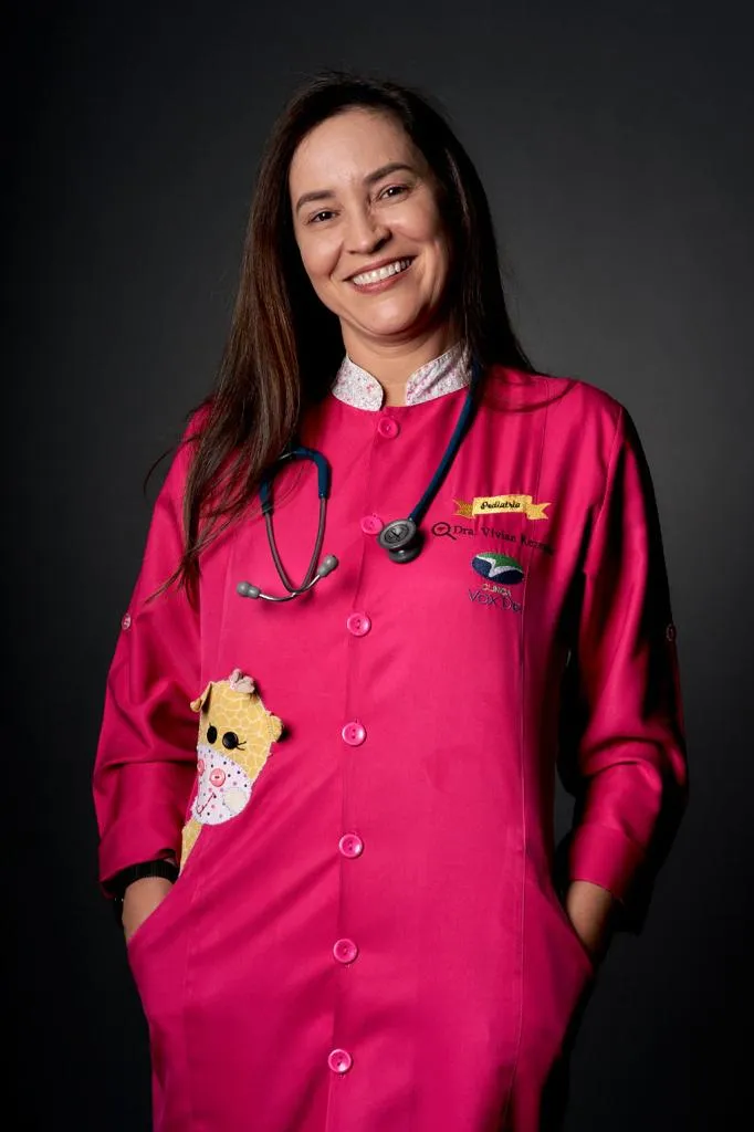 Vivian Rezende - Pediatra