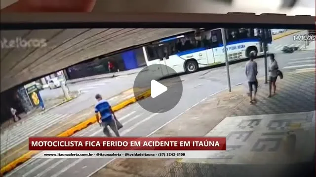 Colisão entre ônibus e motocicleta deixa dois feridos no Centro