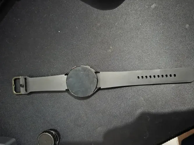 Samsung Galaxy Watch 4 44mm Preto com Carregador