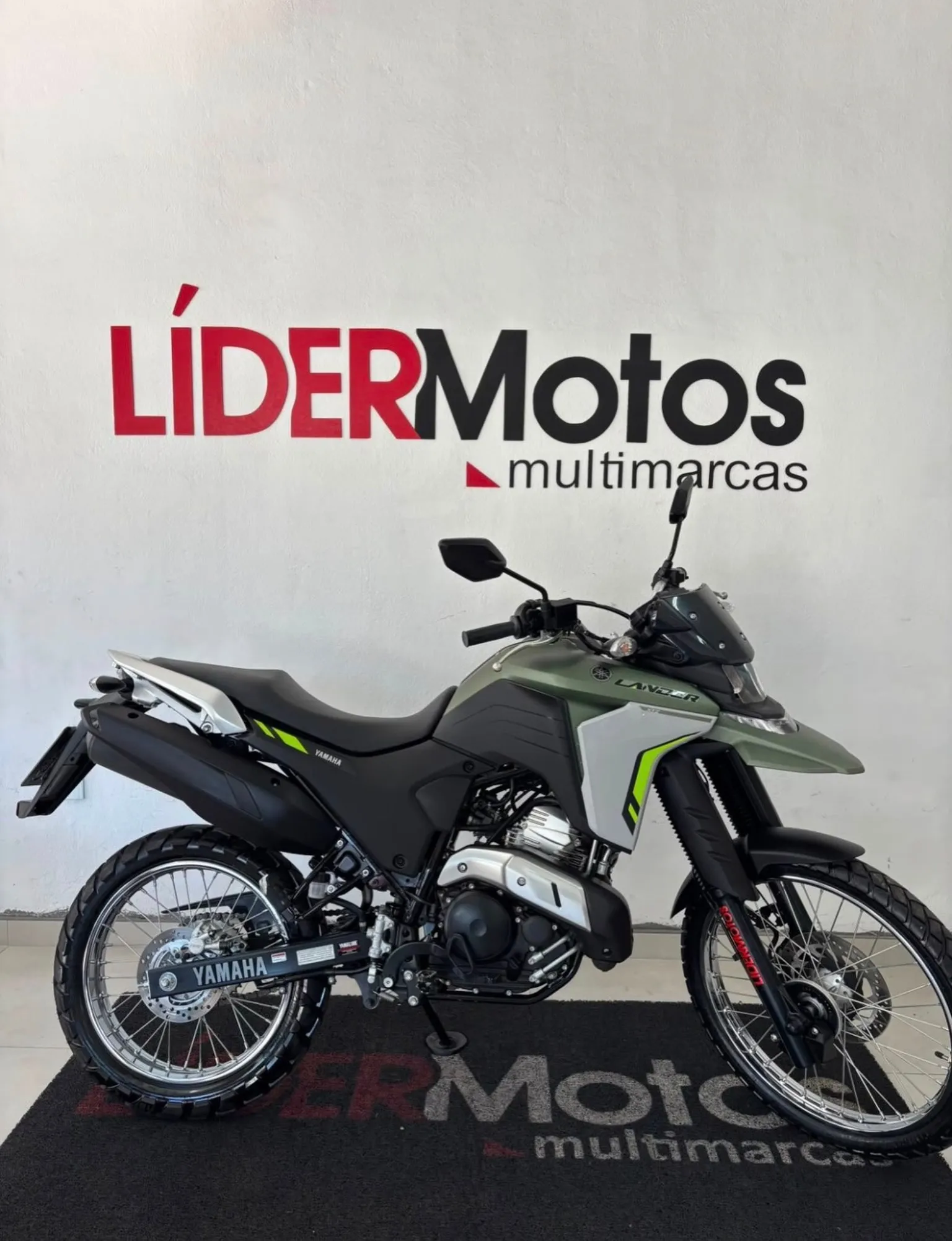 Yamaha Lander 250 2025 — 4 mil km