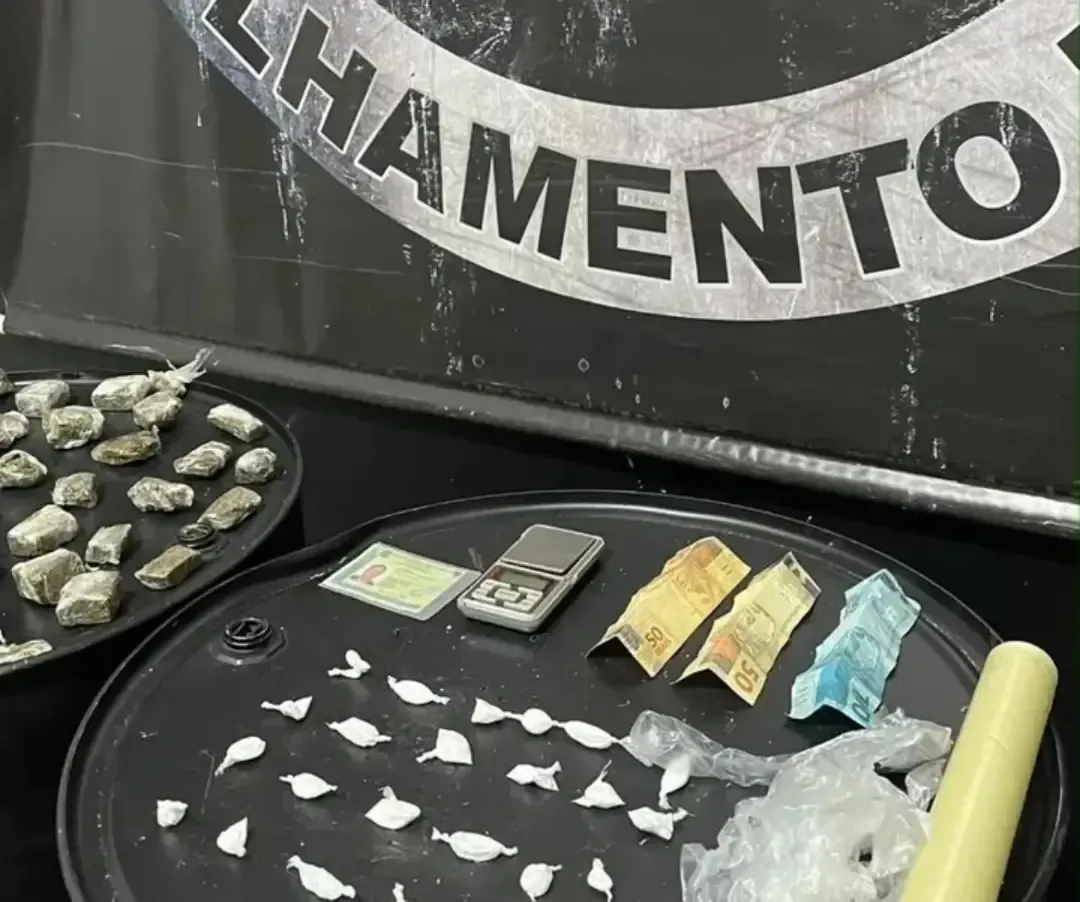 Operação policial apreende drogas no Nogueira Machado