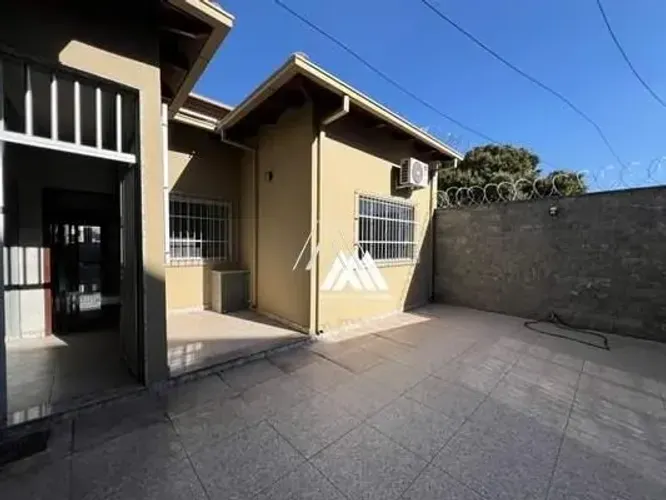 Vende-se casa de 4 quartos, Centro