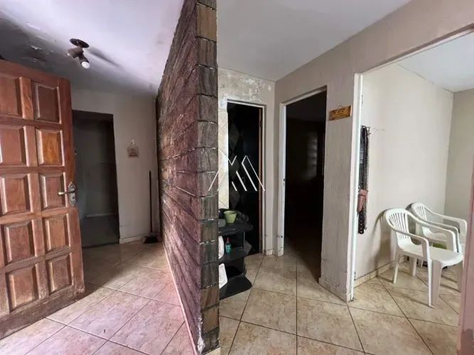 Vendo casa com 03 quartos no Cidade Nova