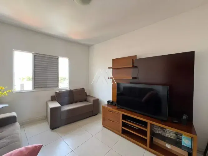 Vendo apartamento com 03 quartos no Bairro das Graças