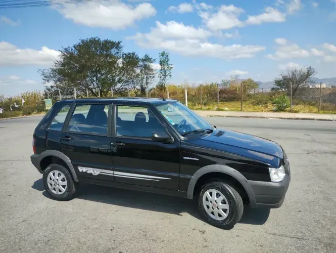 Fiat Uno Mille Celeb. WAY Econ. 1.0 F.flex 4P 2009