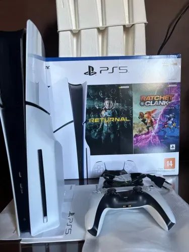 PlayStation 5 Slim Mídia Física 1TB, Excelente Estado!