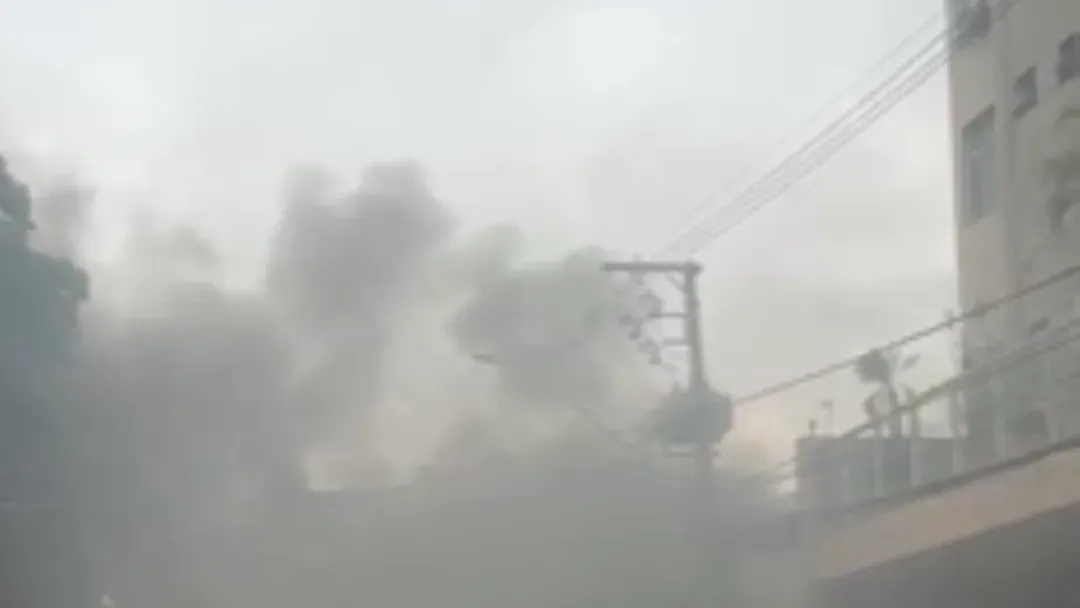 VÍDEO: Trabalhador sofre queimaduras graves durante incêndio em pastelaria em Itaúna