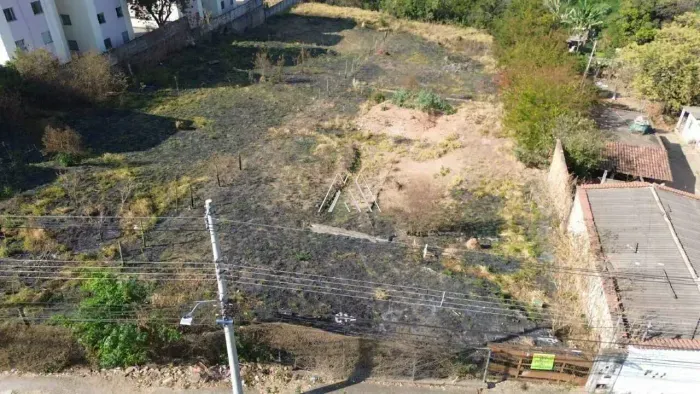 Vendo lote em Itaúna com ótima localização — Alaita