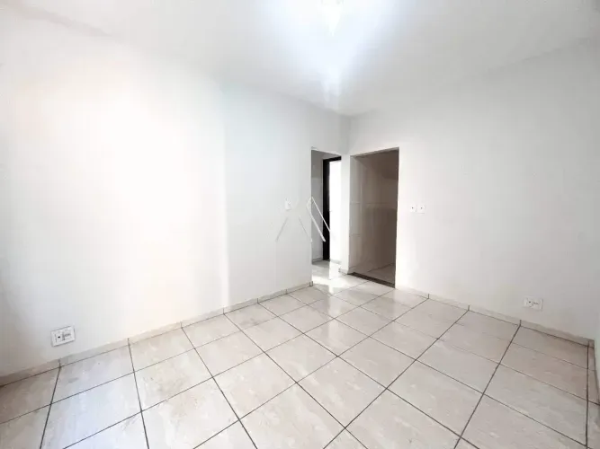 Alugo apartamento em Itaúna próximo a universidade — Conjunto Habitacional Jadir Marinho