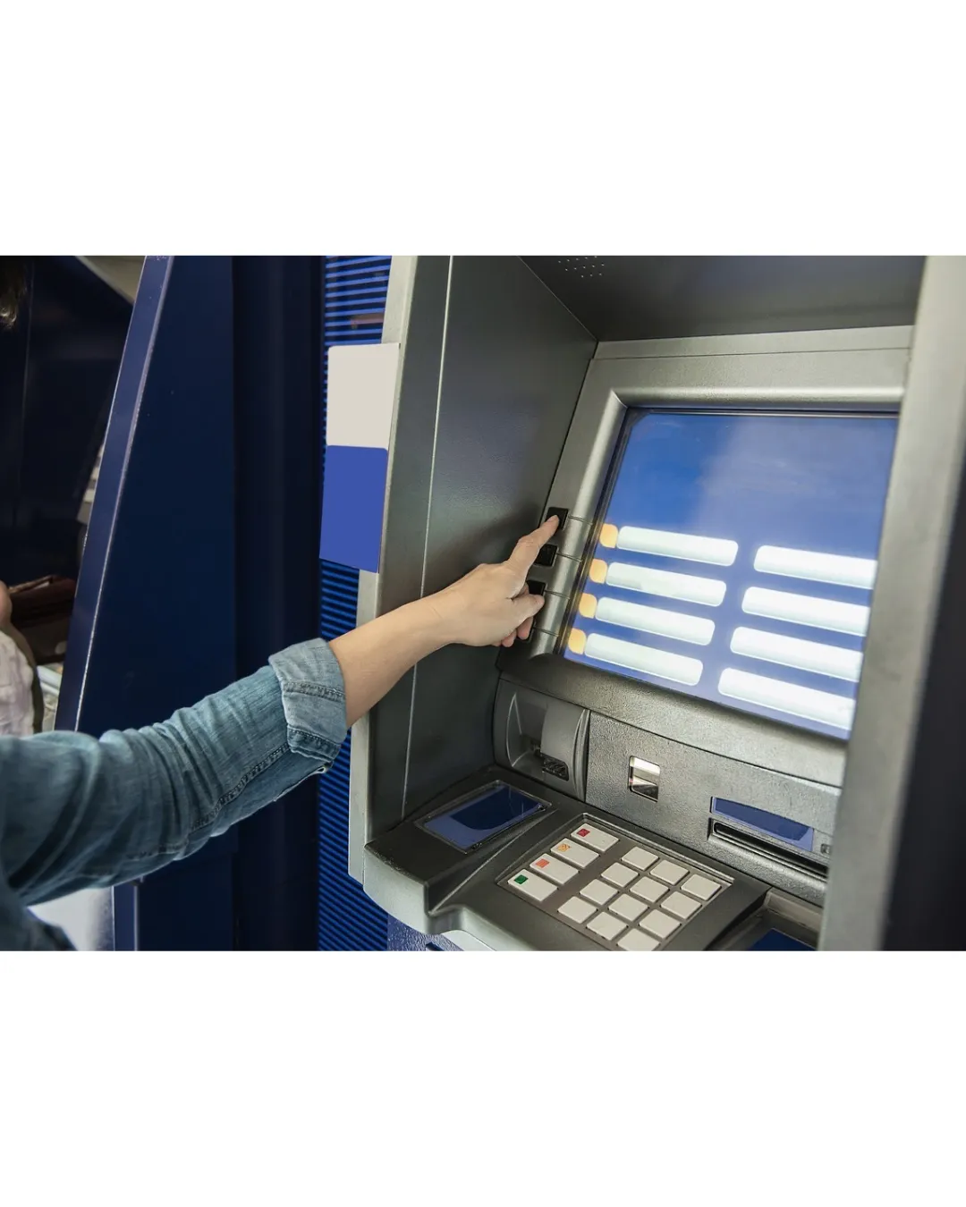 Bancos fecham na segunda-feira (2) em razão do feriado de Finados