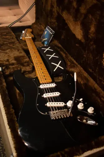 Guitarra Fender Stratocaster MIM 2005 black strat