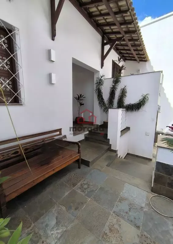 Casa de Alto Padrão no Centro de Itaúna - MG.
