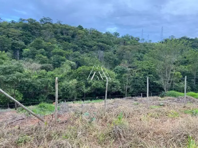 Vendo lote no Jadir Marinho com 300m² de área!