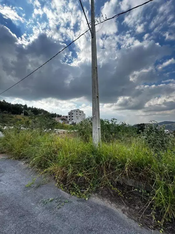 Lote à venda, Vila da Serra