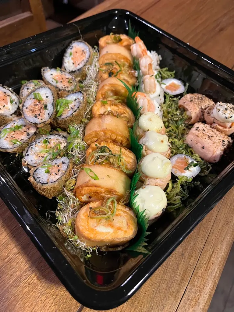 Toru (トル) Culinária Oriental