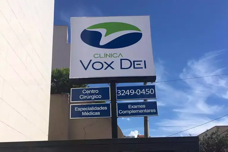 Dr. Eduardo Ferrer - Endocrinologista, Clínica Médica.