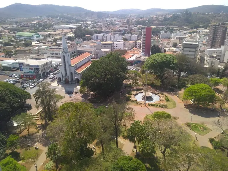 CLÍNICA FÊNIX