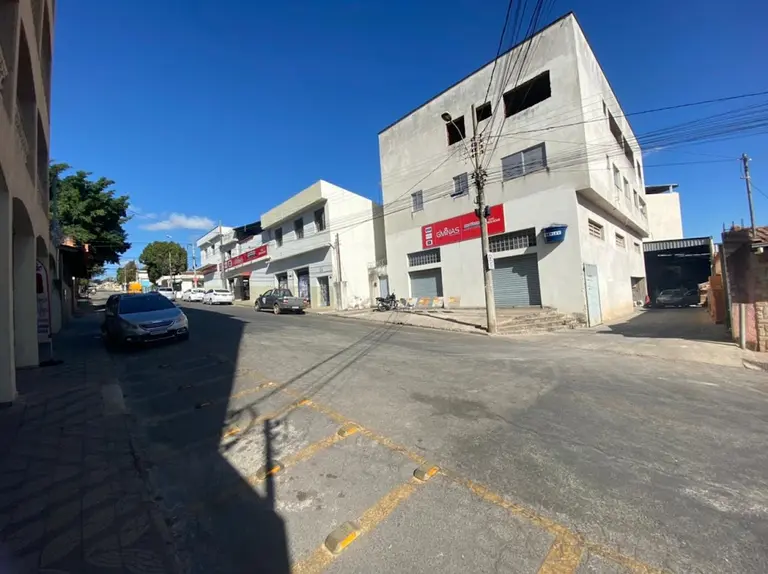 Depósito Padre Eustáquio Ltda