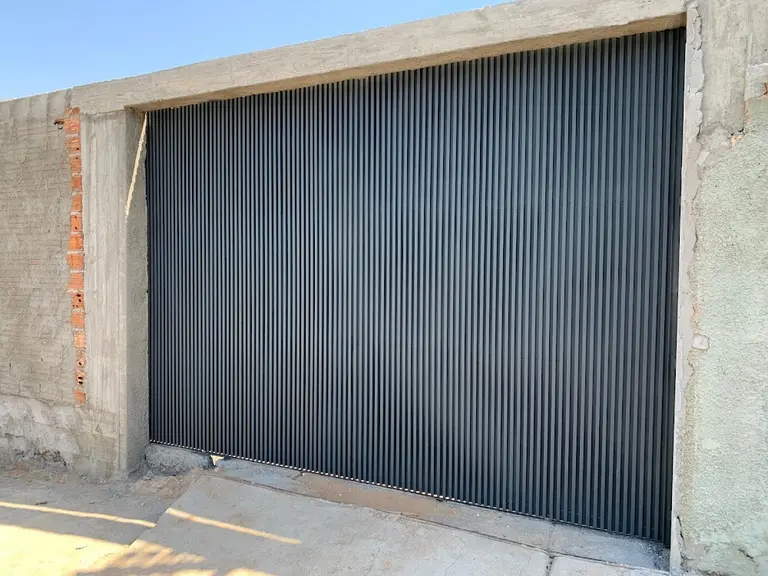 Serralheria SA - Portas de enrolar automáticas