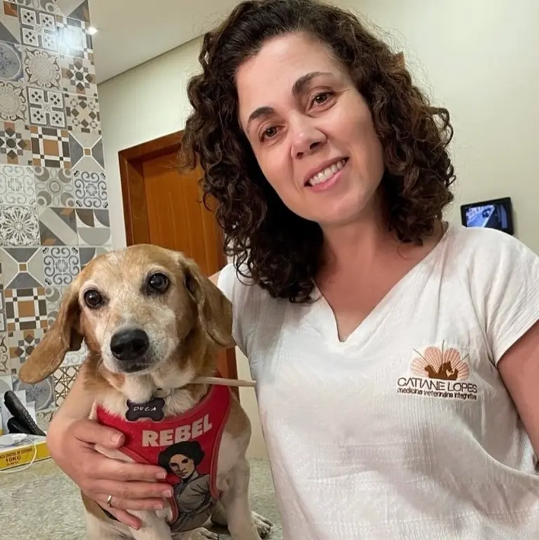 Catiane Lopes Medicina Veterinária Integrativa