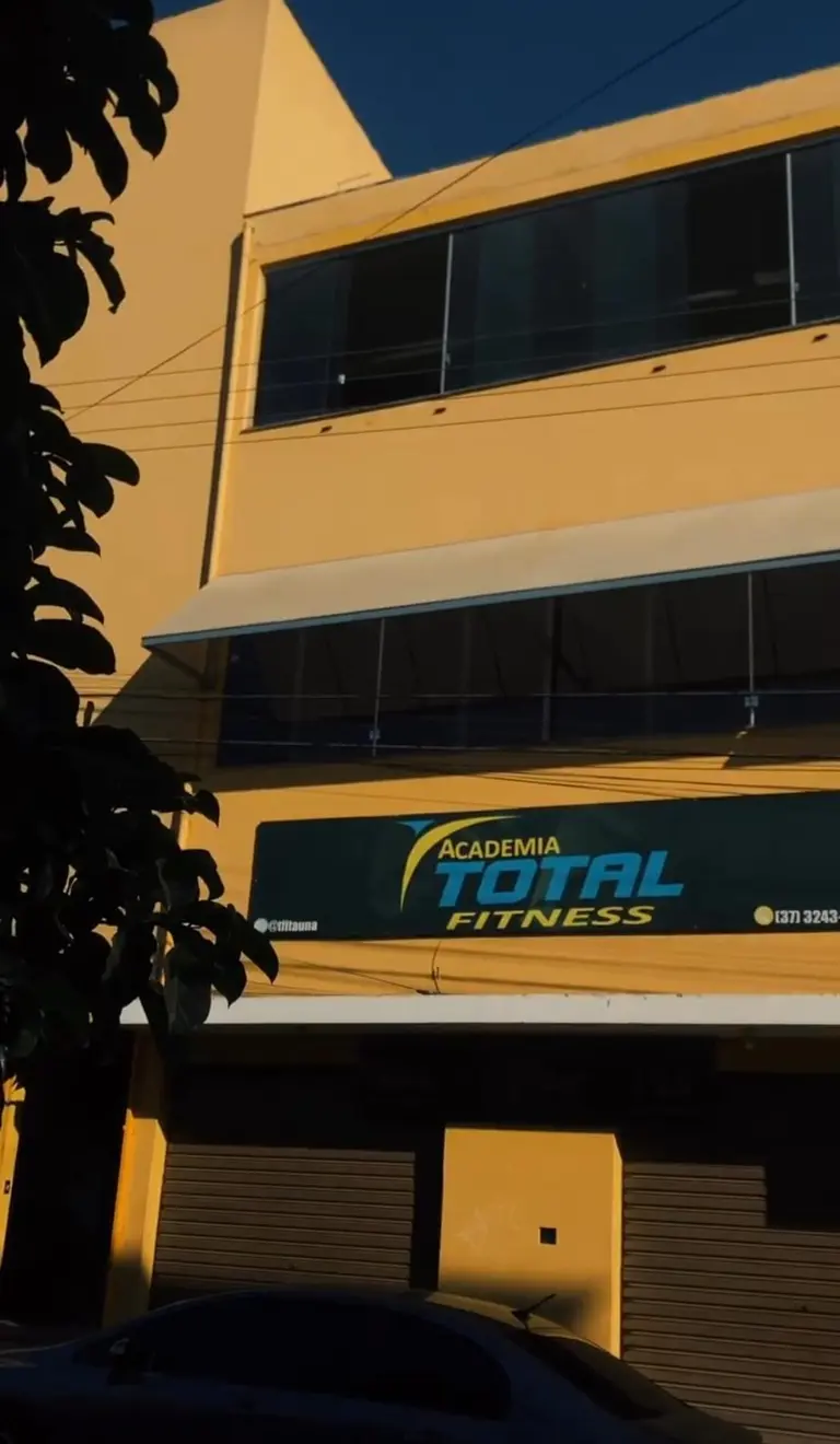 Academia Total Fitness