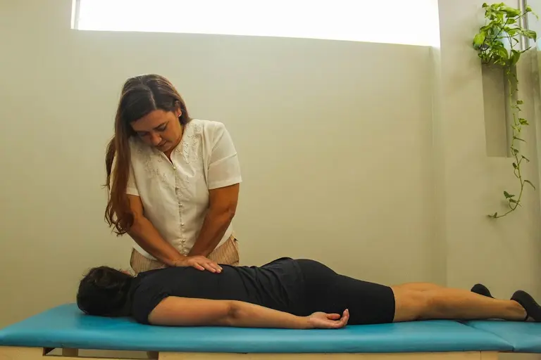 Dra. Jéssica Oliveira - Fisioterapia, Quiropraxia e Pilates