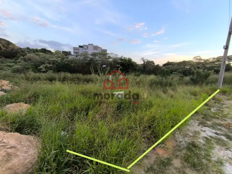 Lote 385 m² à venda no Tropical