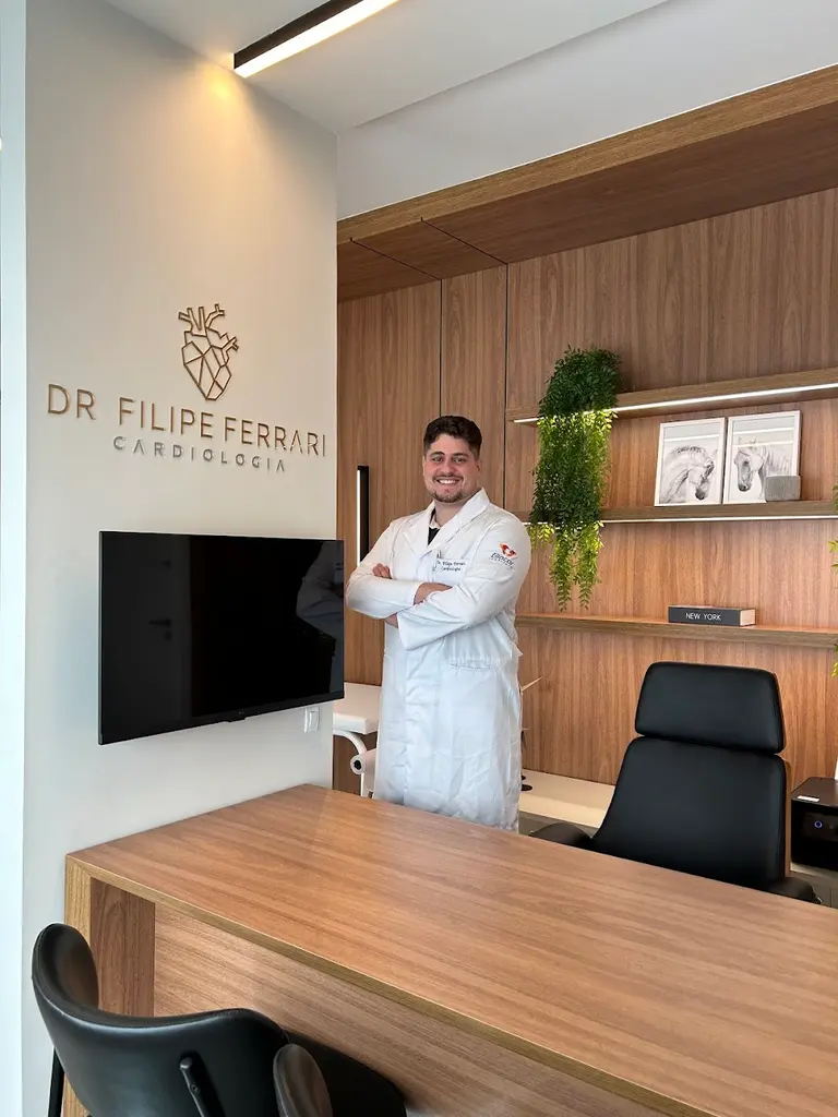 Dr. Filipe Ferrari de Oliveira, Cardiologista