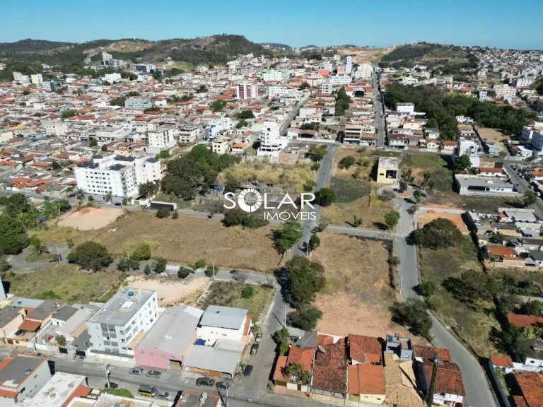 Lote de 300 m² à venda no bairro Lourdes