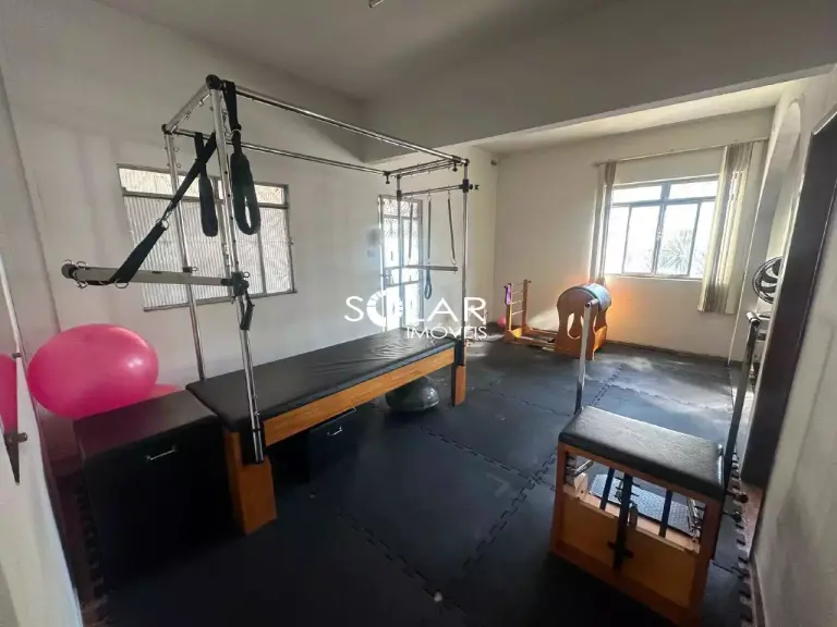 Casa residencial e comercial à venda no Lourdes