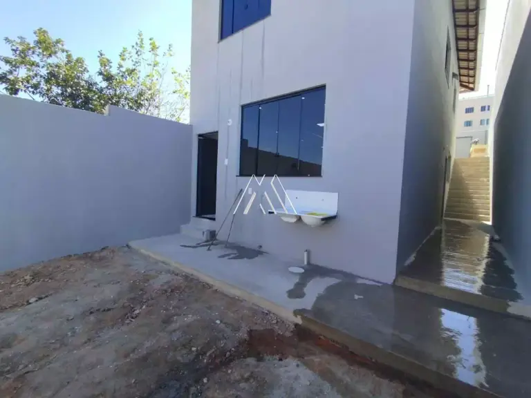 Casa 3 quartos à venda no Parque Jardim em Itaúna