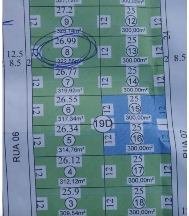 Lote 300 m² à venda no Villa da Serra