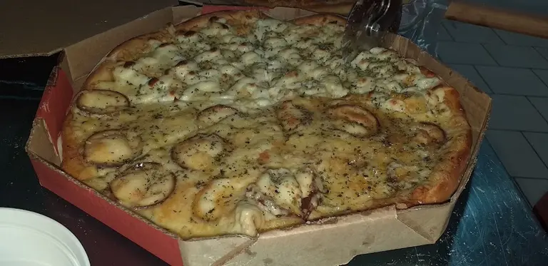 Delivery de Pizza – Nota 3.8 no Google (25 avaliações)