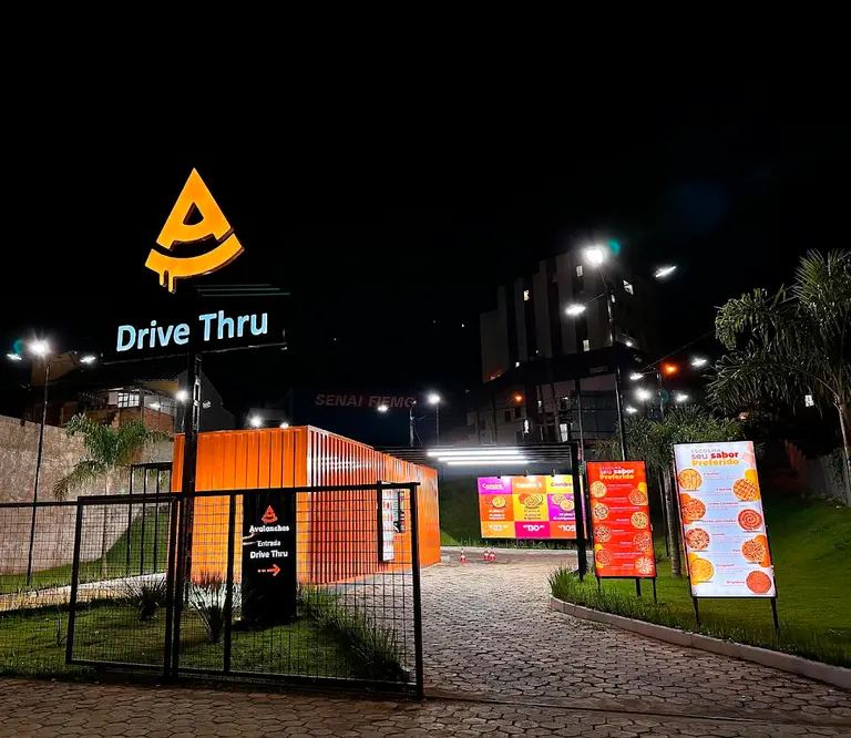 Avalanches Drive Thru – Restaurante de comida para viagem