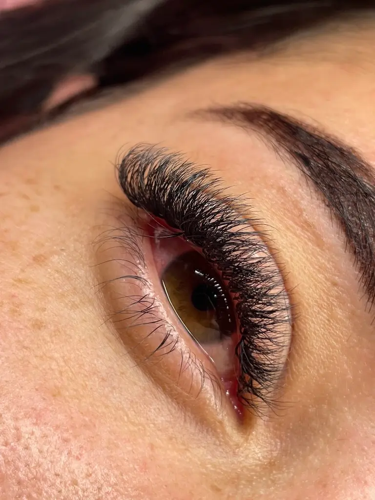 Michele Barbara Lash Designer – Salão de Beleza