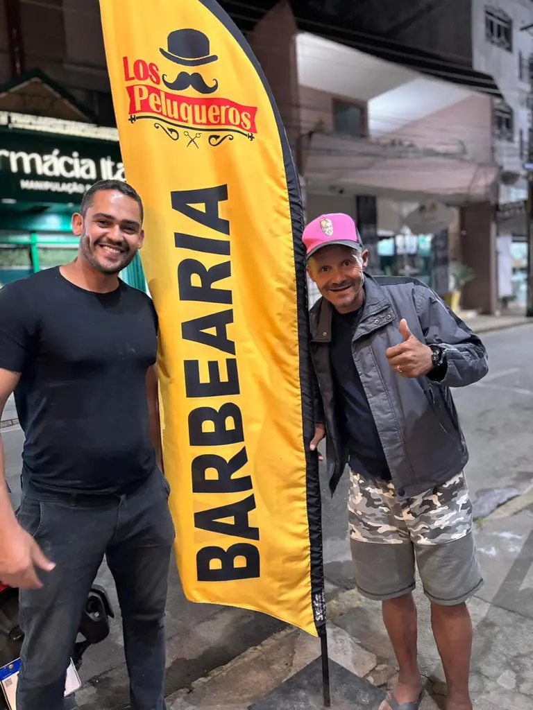 Los Peluqueros – Barbearia