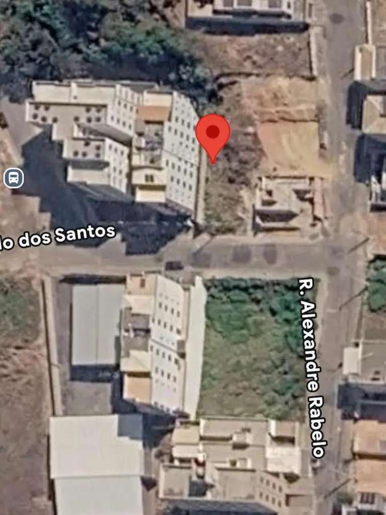 Dois lotes à venda no Olímpio Moreira – 300 e 308 m²