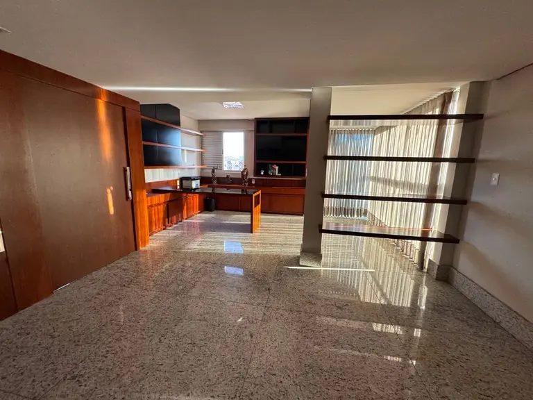 Apartamento de Luxo 4 Quartos à Venda no Centro