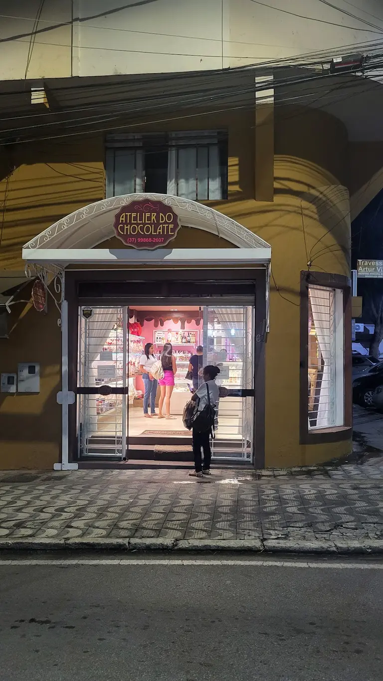 Atelie Do Chocolate — Doceria no Centro