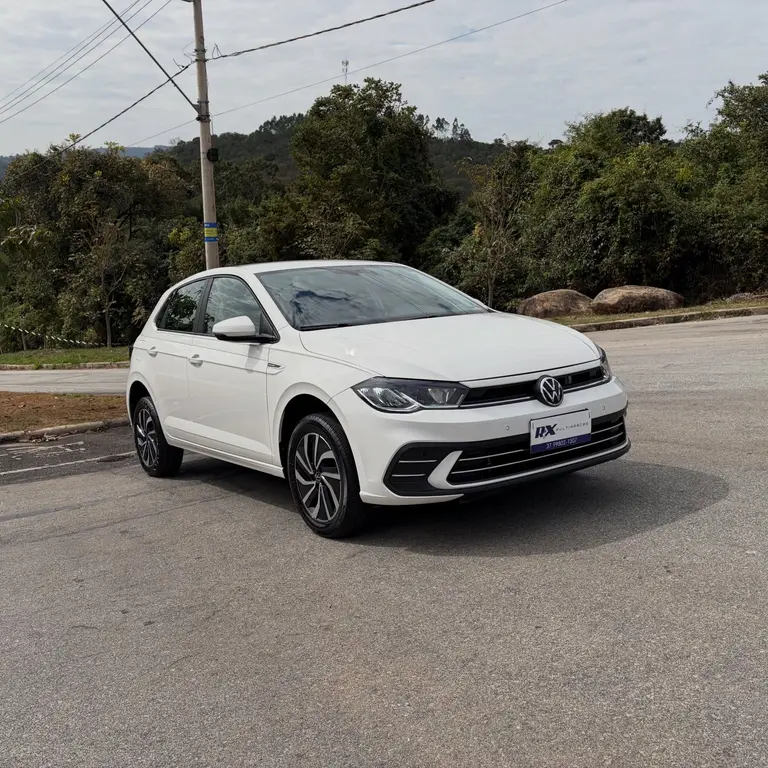 Volkswagen Polo Highline 1.0 TSI 2024 – 38 mil km