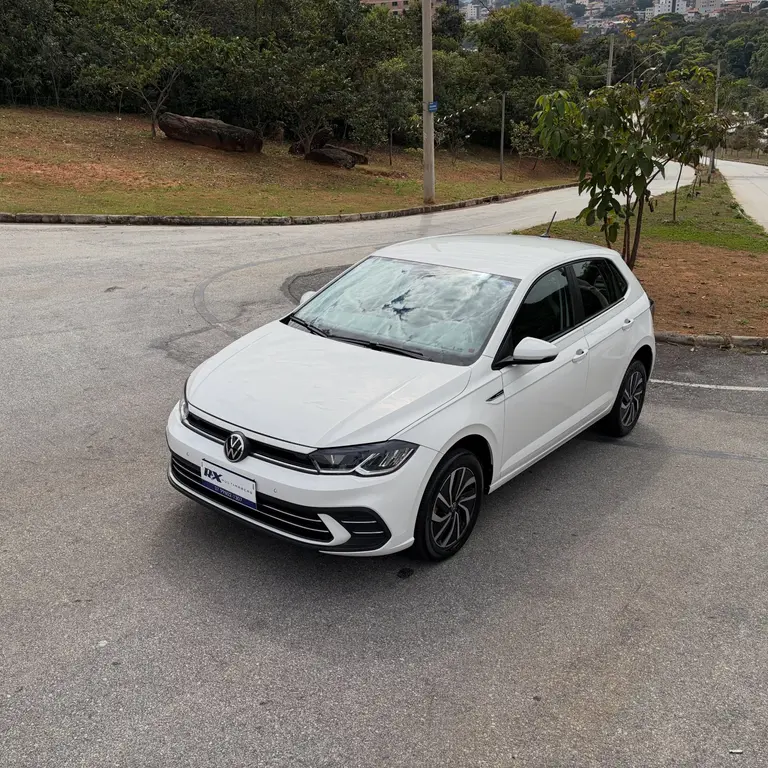 Volkswagen Polo Highline 1.0 TSI 2024 – 38 mil km